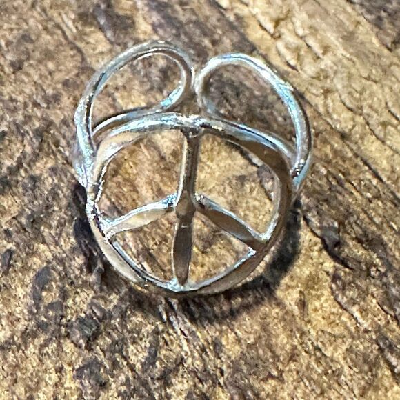 Handmade Artesian Hippie Silver Peace Sign Adjustable Ring, Gift Box - Picture 3 of 14